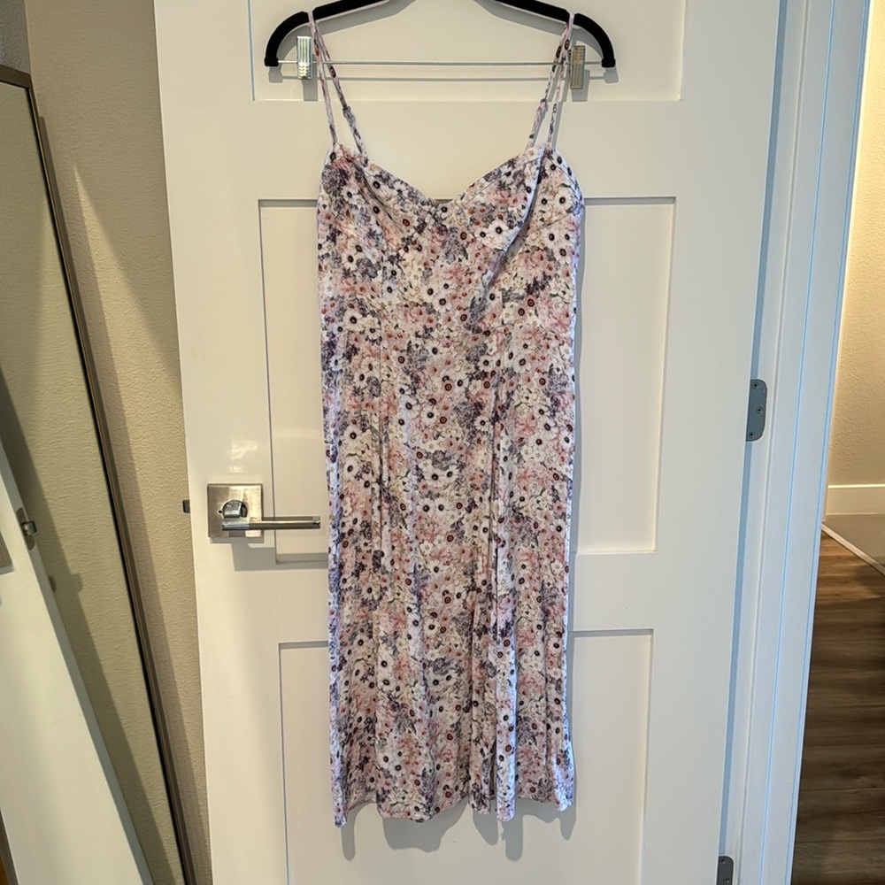 Aritzia Sunday best midi dress